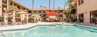 10330 W Thunderbird Blvd in Sun City, AZ - Building Photo