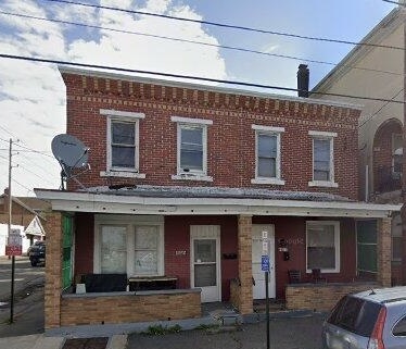 839 N Vine St in Hazleton, PA - Building Photo