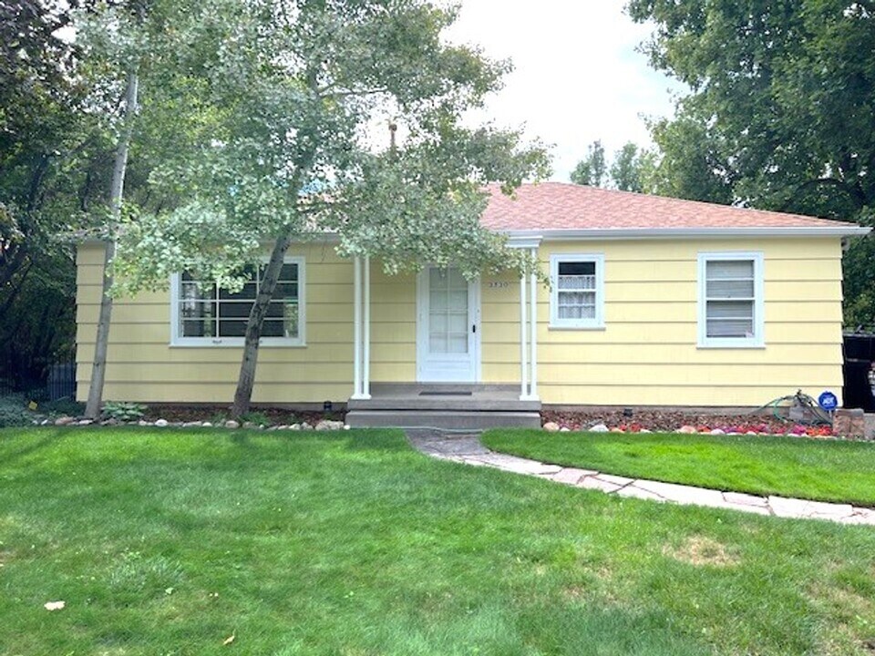 2520 E Murray Holladay Rd in Salt Lake City, UT - Building Photo