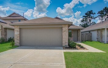 20966 Zuccala Dr in Roman Forest, TX - Building Photo - Building Photo