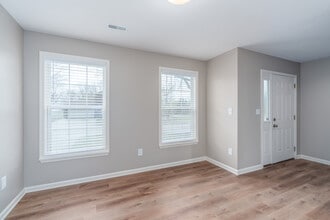 Walkers Ridge in Columbia, MO - Building Photo - Interior Photo