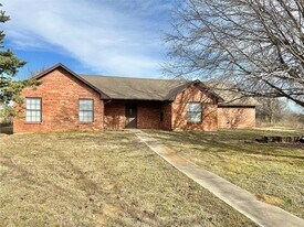8869 Liberty Rd in Aubrey, TX - Building Photo