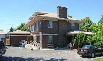 Kenwood Apartments