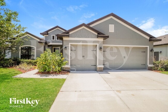 property at 12414 Drakefield Dr