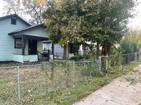 2752 E Archer St in Tulsa, OK - Building Photo