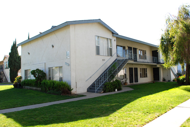 Shelley Drive Apartments in Garden Grove, CA - Foto de edificio - Building Photo