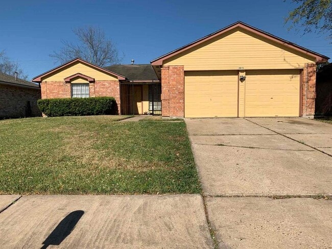 property at 2015 Lazy Ln
