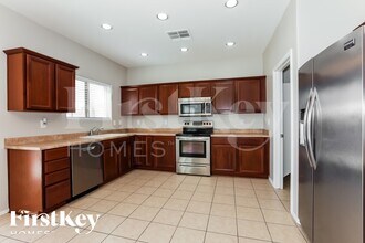 1179 E Desert Springs Way in San Tan Valley, AZ - Foto de edificio - Building Photo