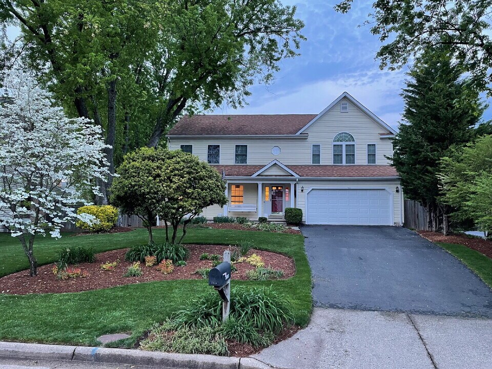 13110 Pelmira Ridge Ct in Herndon, VA - Building Photo