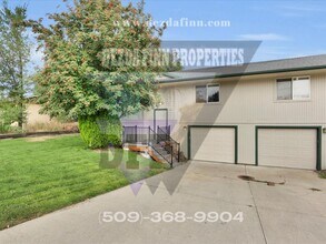 15313-15315 E Mission Ave in Spokane Valley, WA - Building Photo - Building Photo