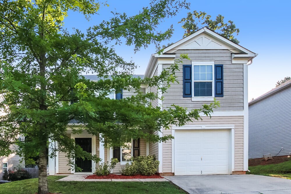 5127 Tomsie Efird Lane in Charlotte, NC - Building Photo