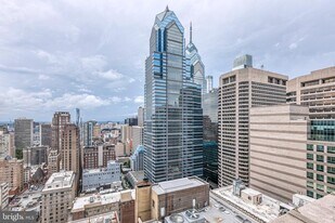 111 S 15th St in Philadelphia, PA - Building Photo