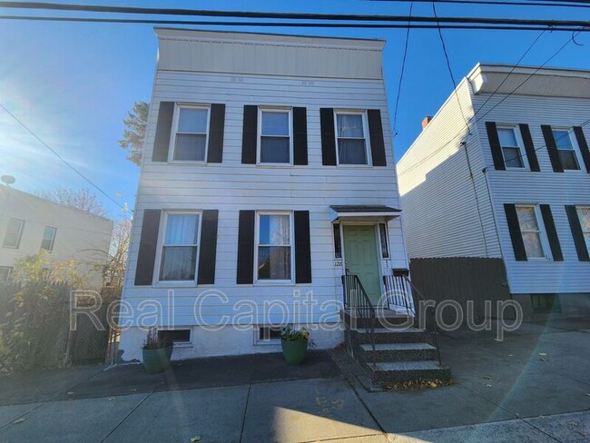 128 Morton Ave-Unit -1st Fl in Albany, NY - Building Photo - Building Photo