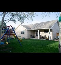 1211 Hunters Way in Bozeman, MT - Foto de edificio - Building Photo