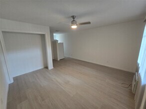 2501 Yoakum Blvd in Houston, TX - Building Photo - Building Photo