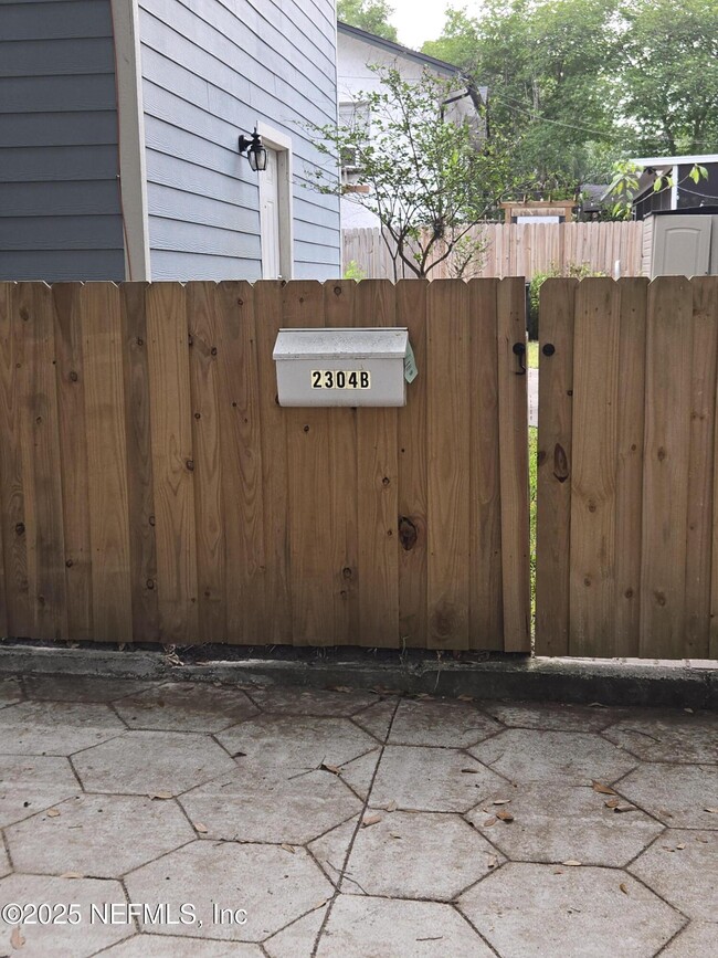 2304 Myra St in Jacksonville, FL - Building Photo - Building Photo