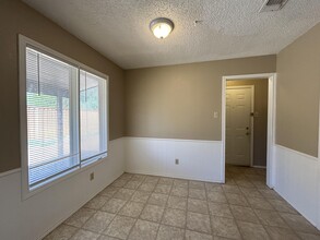 6806 4th St in Lubbock, TX - Building Photo - Building Photo
