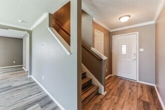 5625 Clyde Ln in Austin, TX - Building Photo - Building Photo