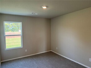 2613 S Silver St in Siloam Springs, AR - Building Photo - Building Photo