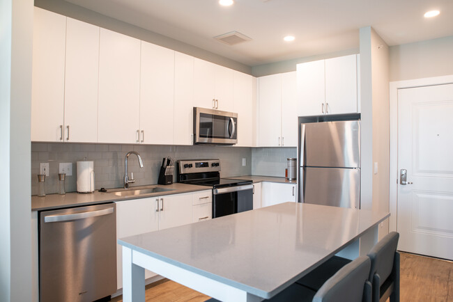 2 E Joppa Rd-Unit -00A-434 in Towson, MD - Building Photo - Building Photo