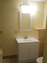 32 Overlock, Unit Apt B in Levant, ME - Building Photo - Building Photo