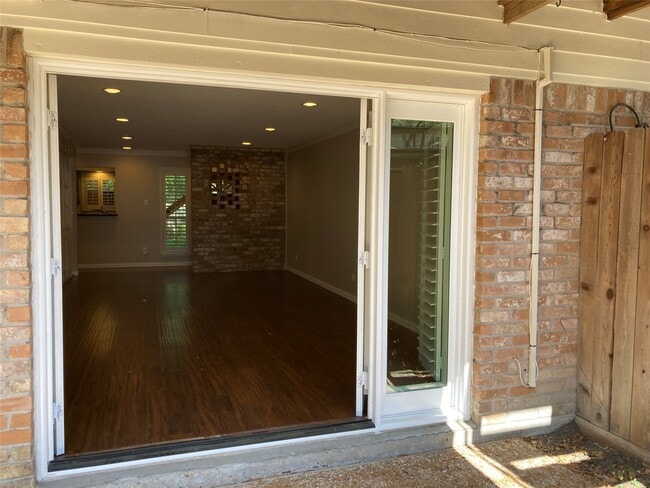 property at 881 Wax Myrtle Ln