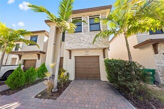 25557 SW 109th Ave in Naranja, FL - Building Photo - Building Photo