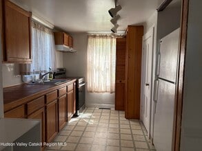 42 Maple Ave in Highland, NY - Building Photo - Building Photo