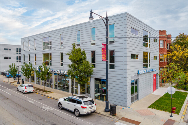 1301 W Devon Ave in Chicago, IL - Building Photo - Primary Photo