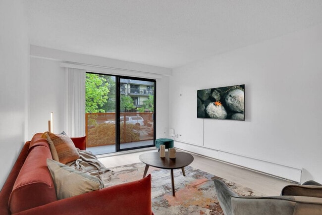 1855 W 2nd Ave in Vancouver, BC - Building Photo - Building Photo