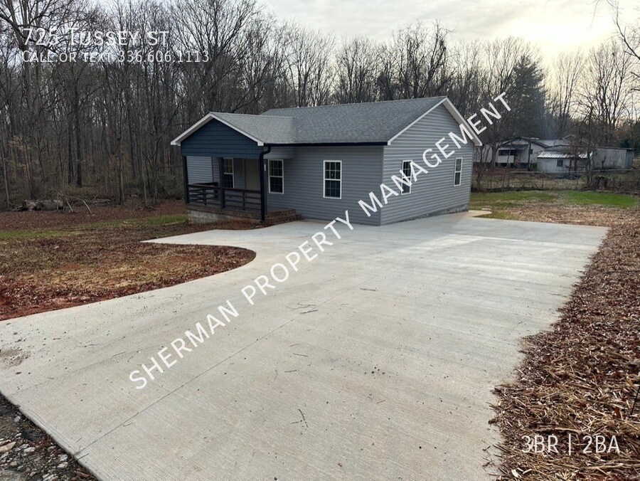 725 Tussey St in Lexington, NC - Building Photo