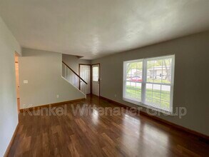 613 W Madison St in O'Fallon, IL - Building Photo - Building Photo