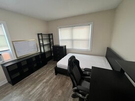 905 NW 7th Ave in Gainesville, FL - Building Photo