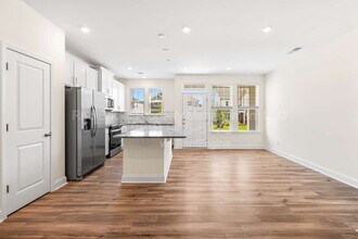 1528 Cedar Tree Dr in Belmont, NC - Building Photo - Building Photo