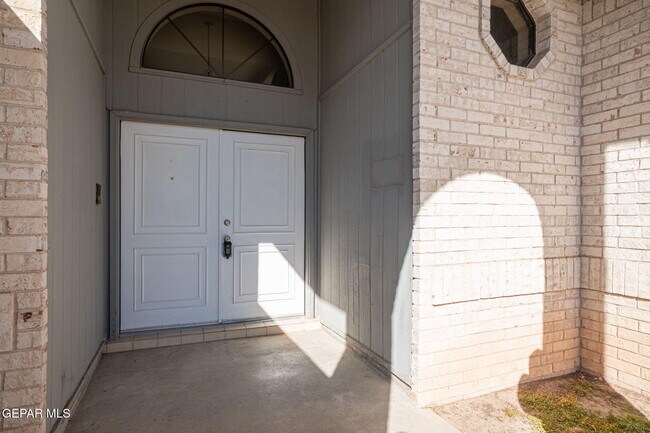 11241 Beach Front Dr in El Paso, TX - Building Photo - Building Photo