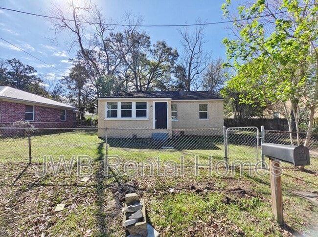 616 E 61st St in Jacksonville, FL - Building Photo - Building Photo