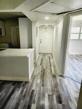 8000 Fairview Dr in Tamarac, FL - Building Photo - Building Photo