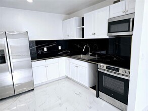 22300 SW 117th Ave in Miami, FL - Building Photo - Building Photo