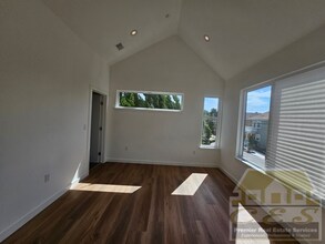 5600 Genoa St in Oakland, CA - Building Photo - Building Photo