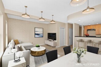 296 Meridian St, Unit 2 in Boston, MA - Building Photo - Building Photo