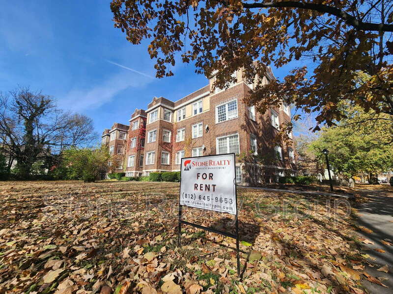 525 S 6th St in Terre Haute, IN - Building Photo