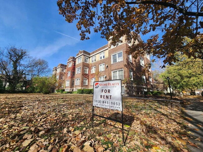 property at 525 S 6th St