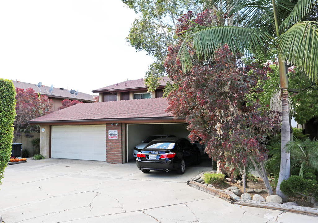 850-856 N Glassell St in Orange, CA - Building Photo