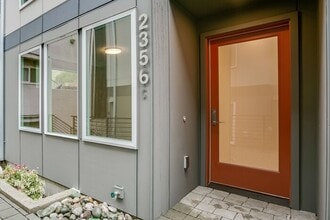 2356C Franklin Ave E in Seattle, WA - Foto de edificio - Building Photo