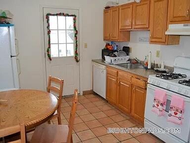 33 Egremont Rd in Boston, MA - Building Photo - Building Photo