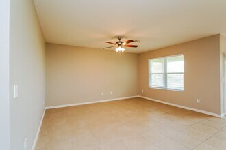 140 SE 2nd Pl in Cape Coral, FL - Building Photo - Building Photo