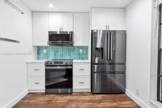 385 NW 36th Ave in Deerfield Beach, FL - Building Photo - Building Photo