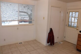 2696 S Preston St, Unit A in Salt Lake City, UT - Foto de edificio - Building Photo