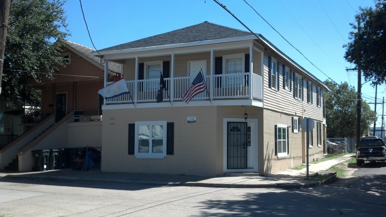 4335 Clio St, Unit D in New Orleans, LA - Building Photo