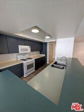 1312 S Saltair Ave in Los Angeles, CA - Foto de edificio - Building Photo